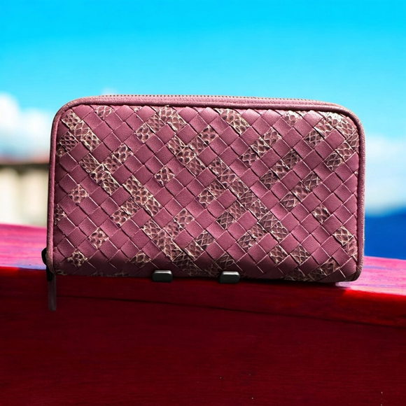 Bottega Veneta Pink Leather Wallet - Picture 1 of 16